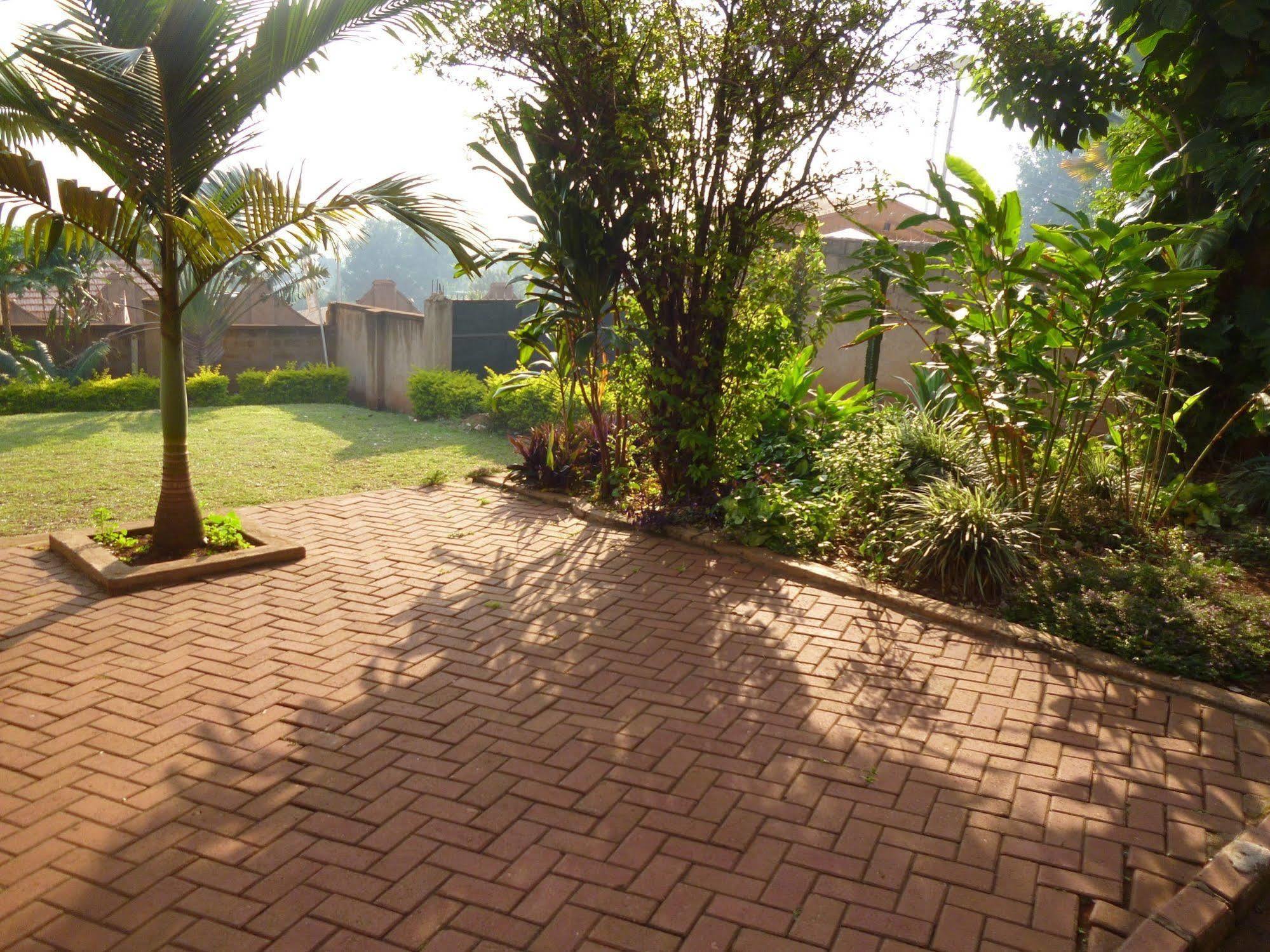 Papaya Holiday Home Kampala Exterior foto